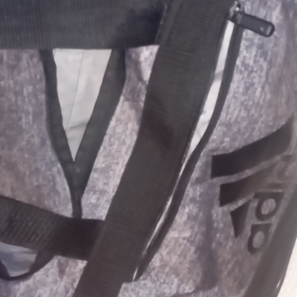 gym bag - Picture 1 of 3